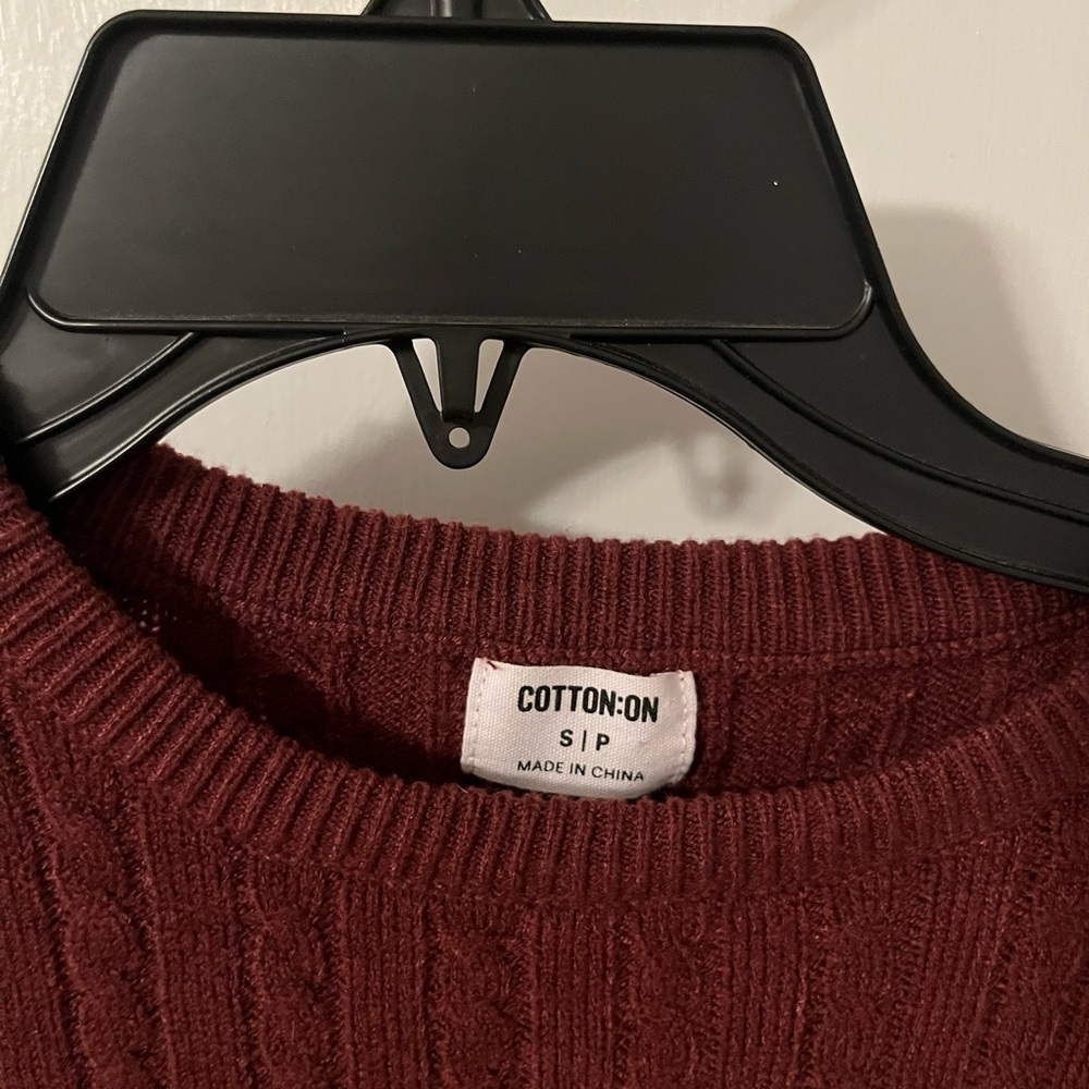 Burgundy Ribbed Knit Sweater - Picture 4 of 5